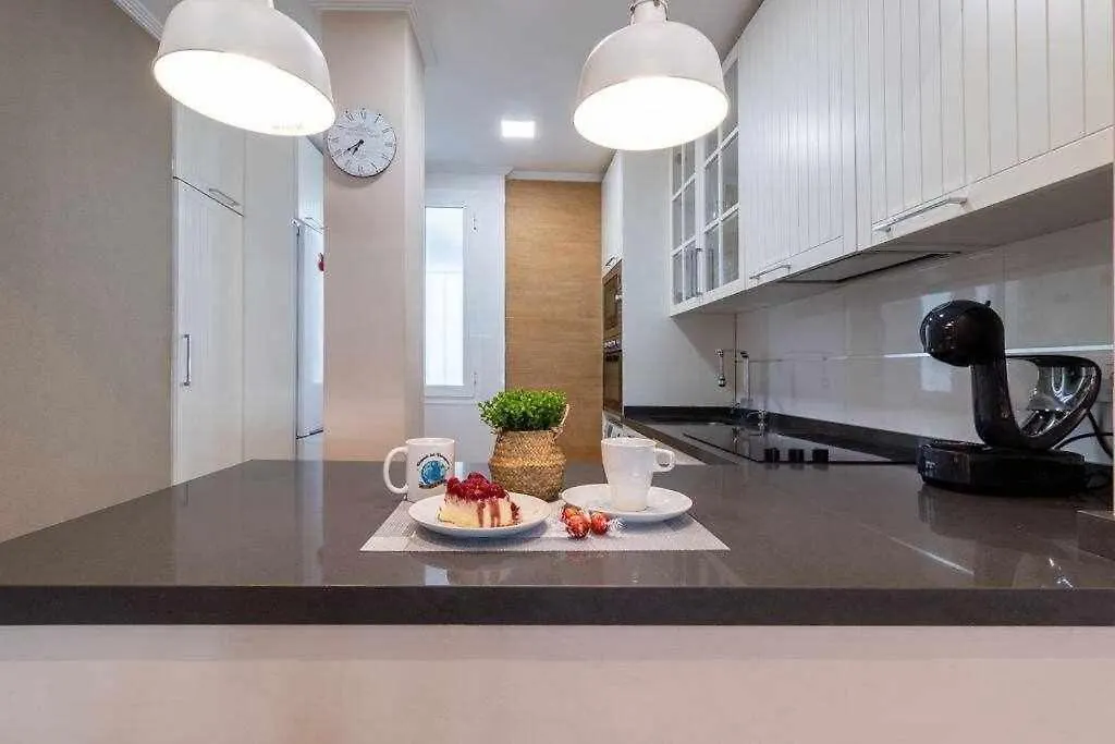 Apartamento 3 En Estadio Del Sevilla 8 Plazas Y M